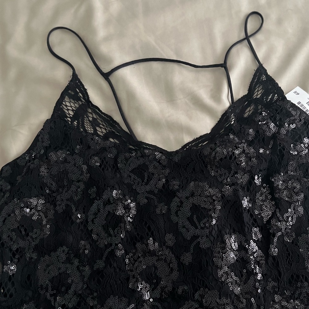 🆕 h&m never worn sequins little black dress with side slids.Spaghetti strap top